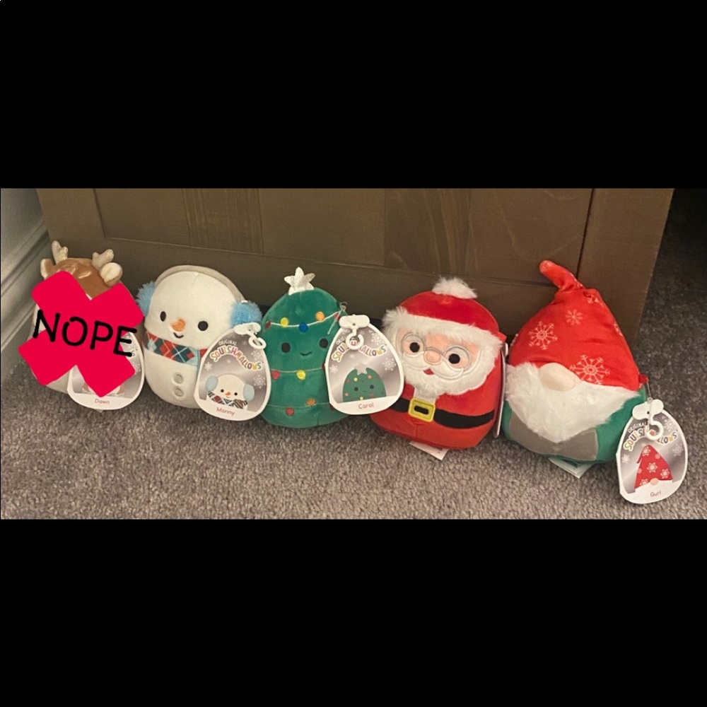 5 inch Christmas squishmallows bundle contains 4 of the Christmas bunch.
